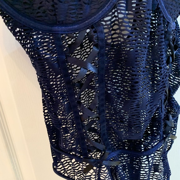 Elegant Moments Lace Teddy - NWT - Picture 3 of 5